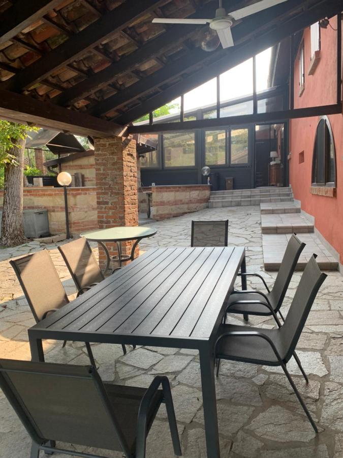 La Vecchia Cascina Rossa Hotell Fubine Exteriör bild